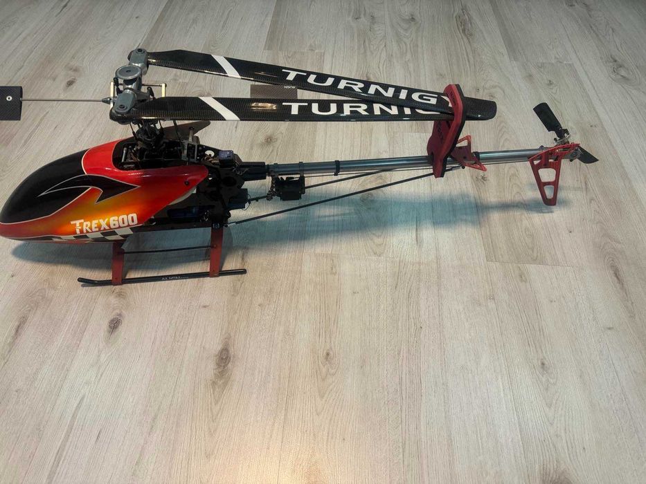 Радиоуправляем хеликоптер- нов