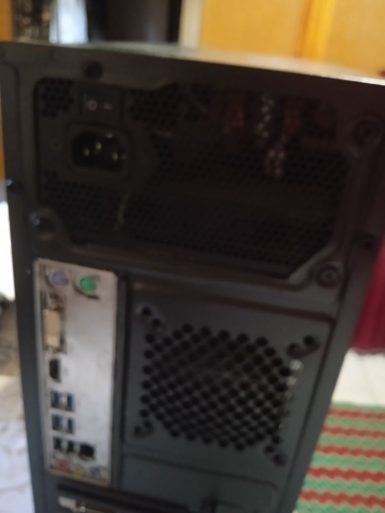 Продаётся кейс AMD Ryzen 3 1200/16 gb/128+1 tb/gtx 1050ti