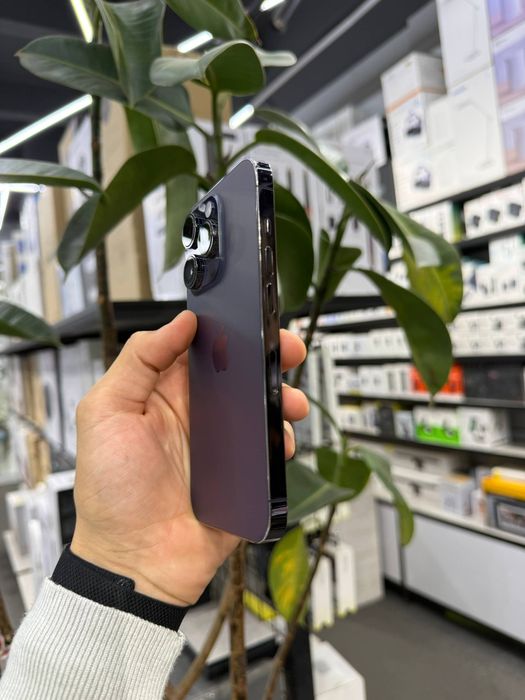 IPhone 14 Pro   / 128 GB