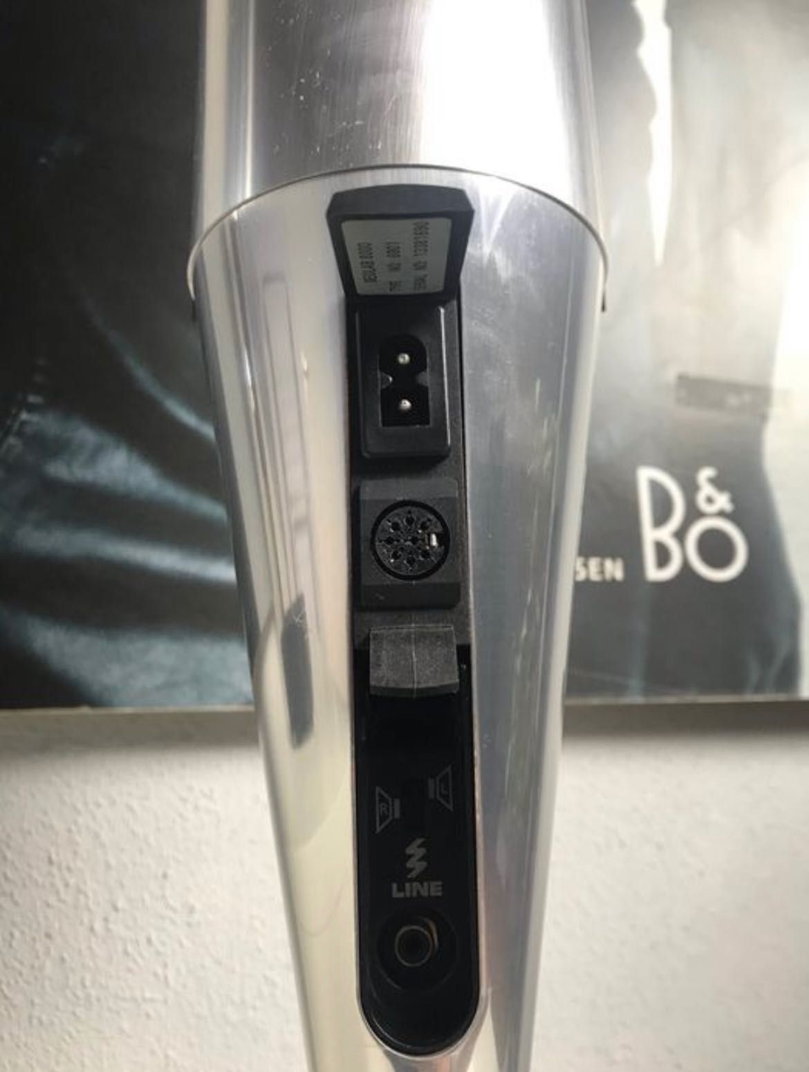 Bang and Olufsen - BeoLab 8000
