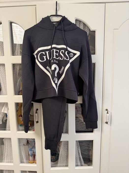 Екип Guess и други