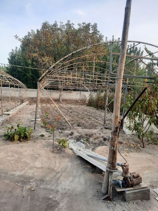 2 ta issiqxona sotiladi!