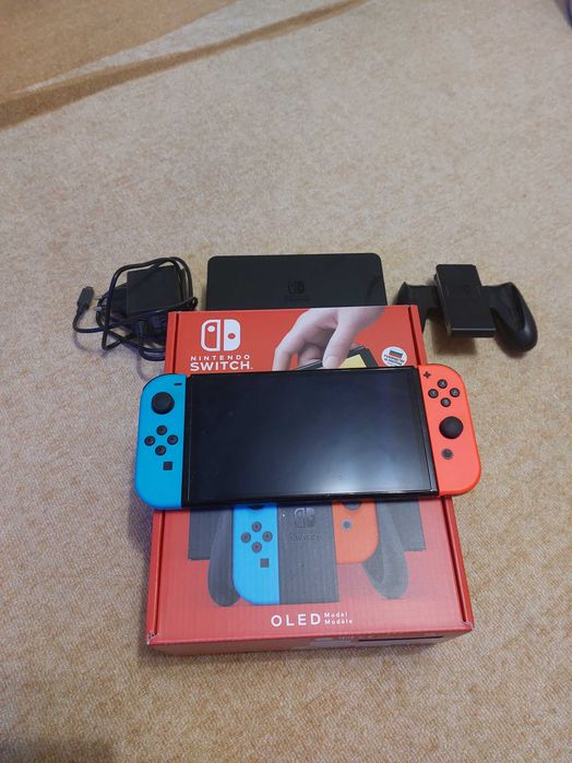 Nintendo Switch OLED - Neon Red & Neon, 64GB Blue, с Гаранция
