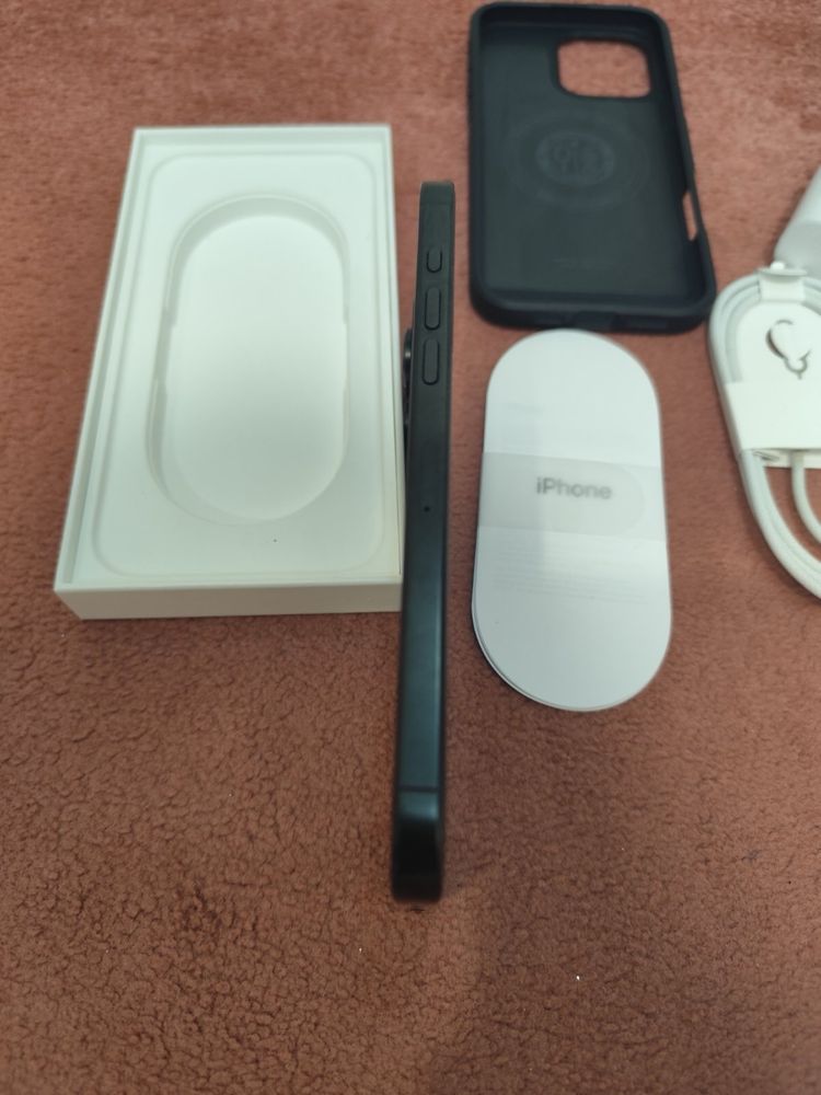 Гаранционен! Apple IPhone 16 pro max 256GB,5G,Black Titanium