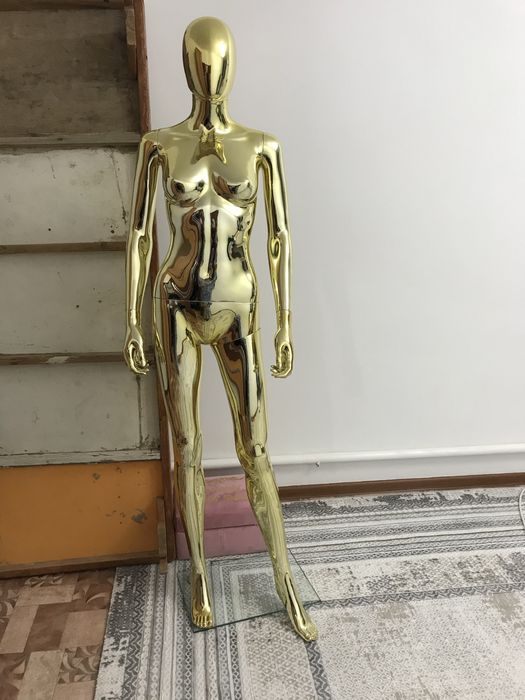 Новыф манекен сатылады. Тап таза