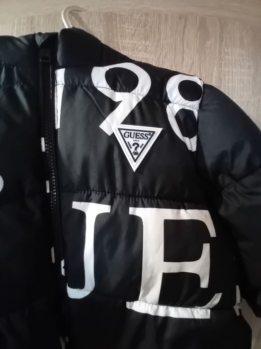 Яке Guess 4г 40лв
