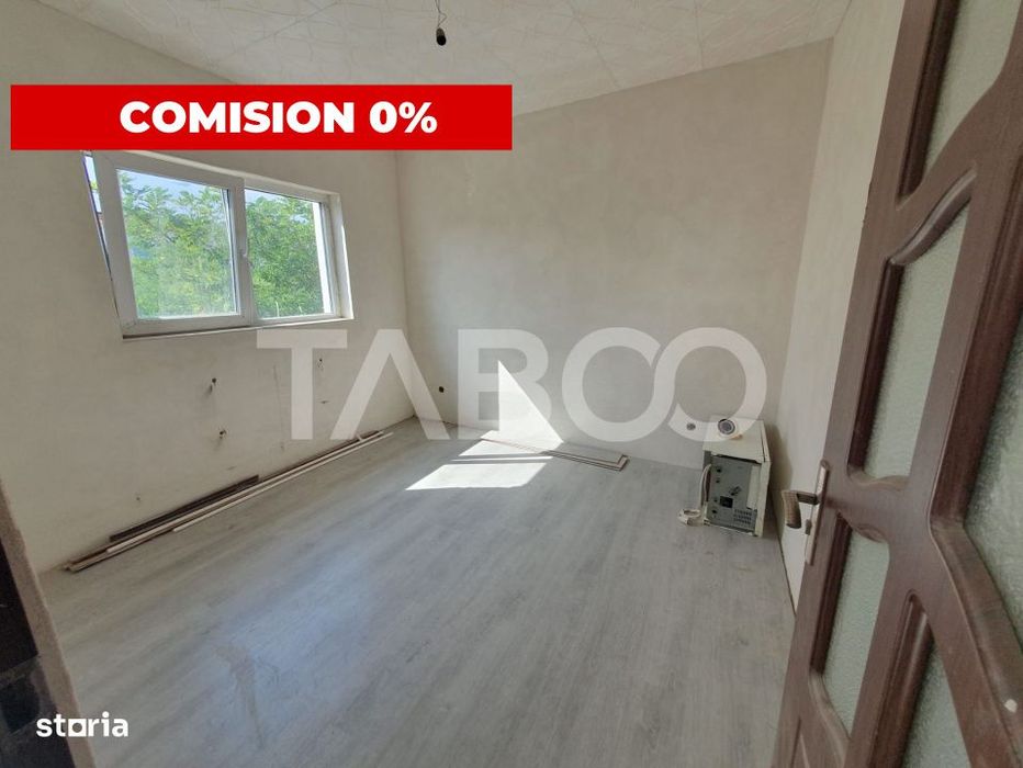 Apartament de vanzare 2 camere 44 mp utili 13 Decembrie bloc Italieni