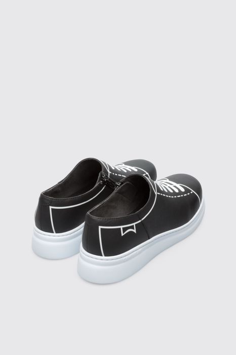 Camper чисто нови номер 37