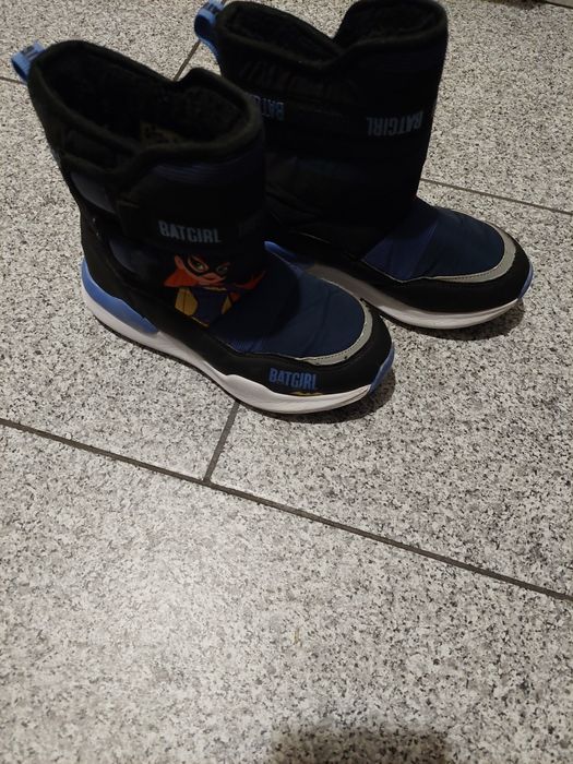 De vânzare cizme de zăpadă, Batgirl,  mărimea 31