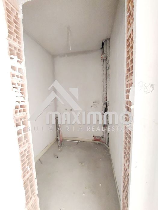 Продава се Тристаен апартамент в Варна, Левски - 97 кв.м за 1650 €/кв.м - Снимка #3