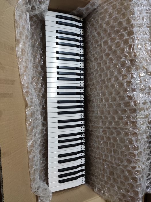 Клавиатура KORG PA, KETRON