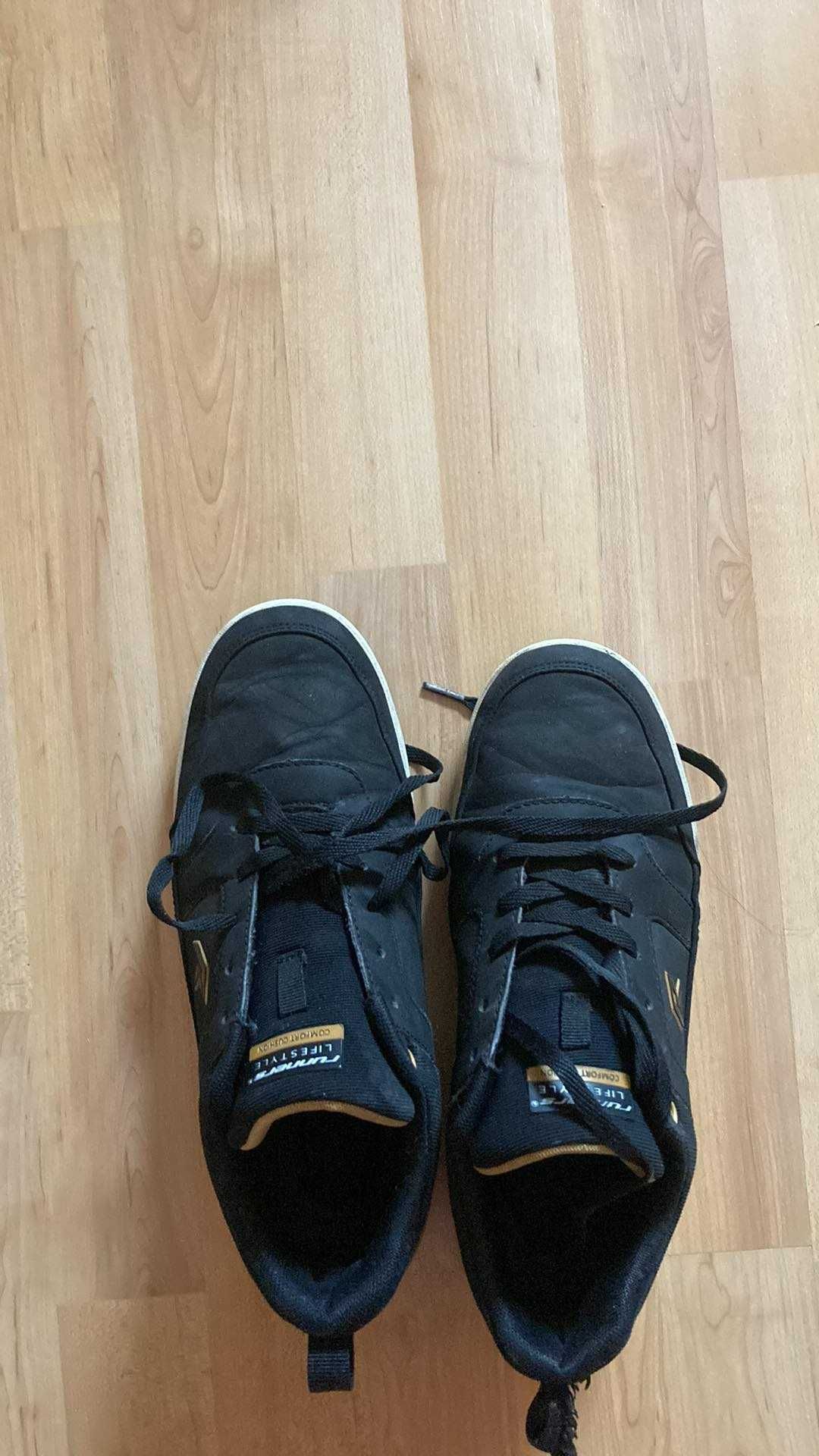 Мъжки Черни обувки RANNERS №41