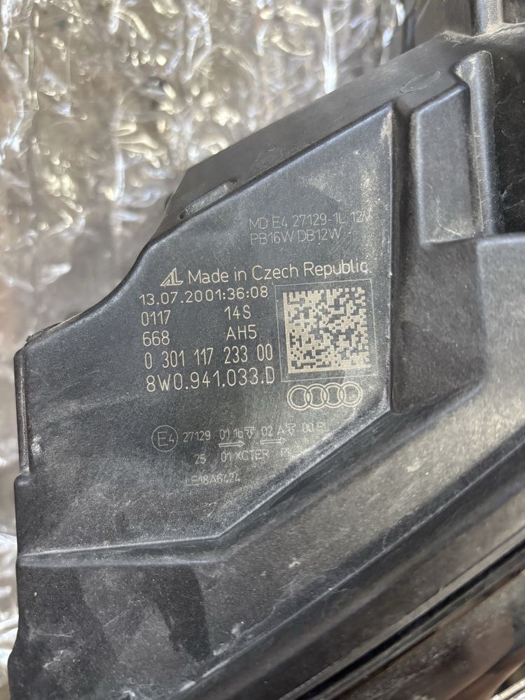 ляв фар за audi a4 b9.5 фейс 8W0941033D