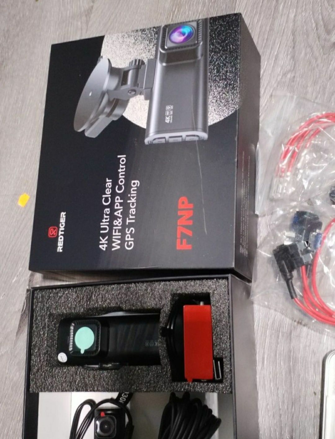 Camera de bord REDTIGER 4k ultra clar wifi &app control GPS tracking F
