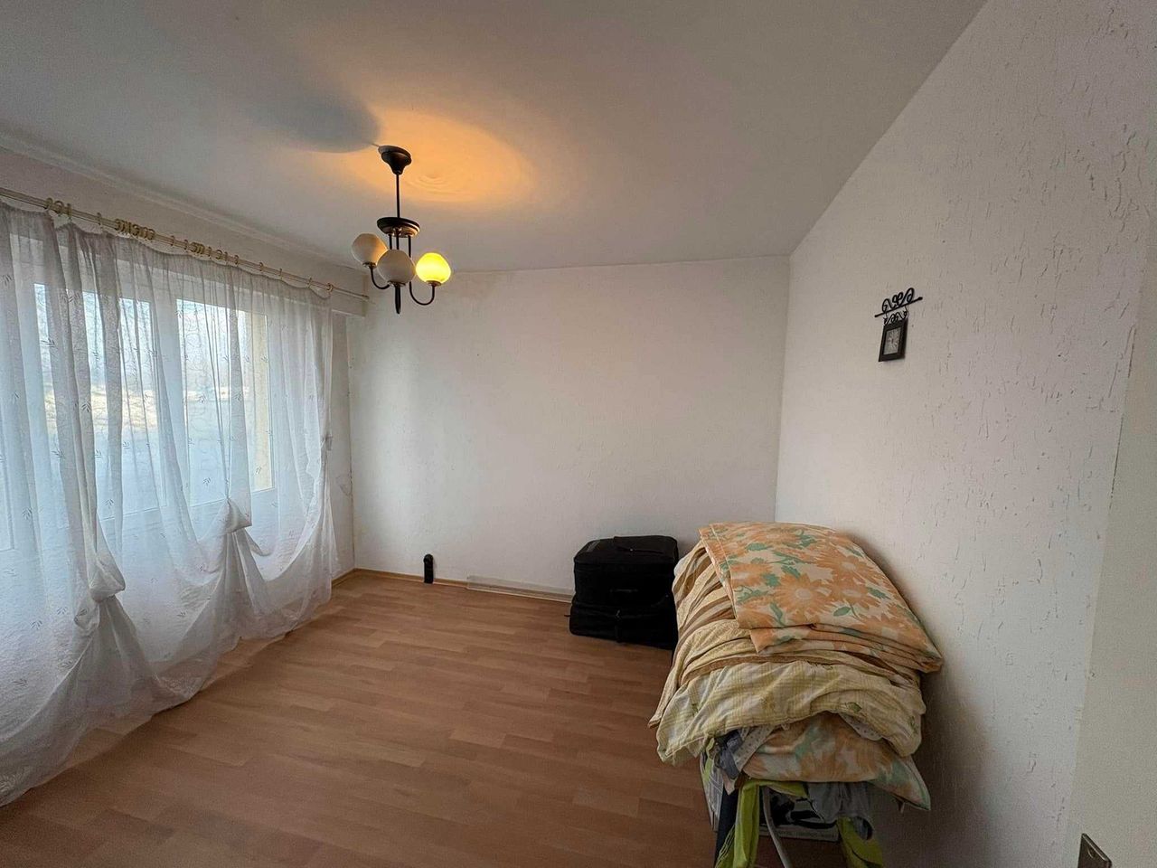 Продава се Тристаен апартамент в Видин, Строител - 74 кв.м за 811 €/кв.м - Снимка #13
