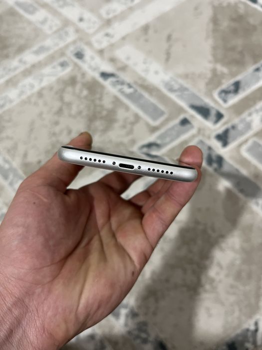 Продам Айфон xr 64gb