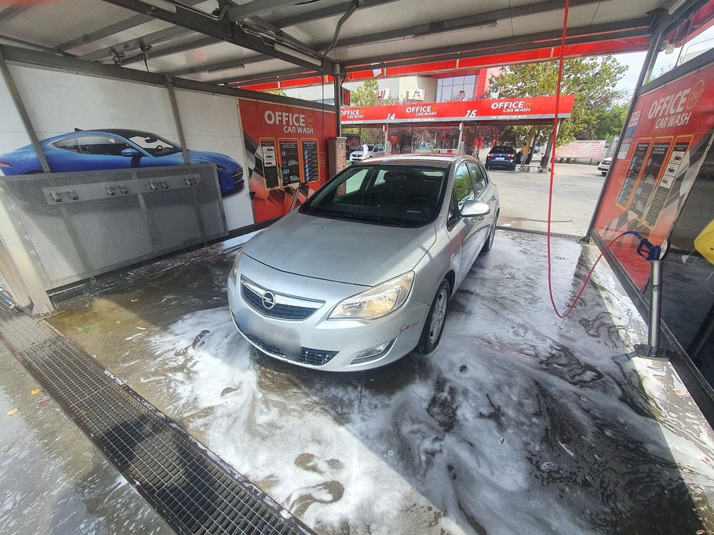 Vand Opel astra J 1.3 cdti 95cp 2012