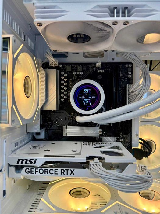 Calculator Gaming Ryzen 5 9600x/32/1 TB/5060/Garantie!