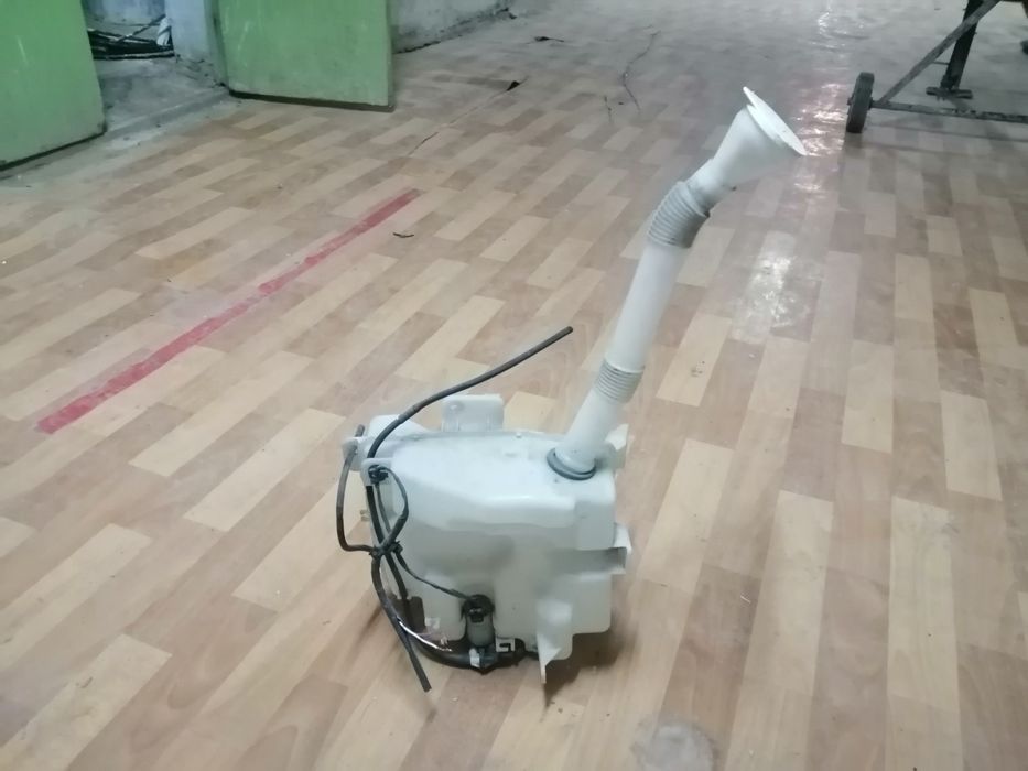 АSХ mitsubishi 2013 года продам калпаки, дверь, разные запчасти от АСХ