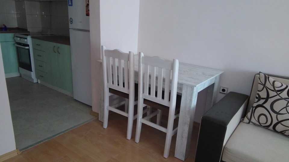 Дава се под наем Двустаен апартамент в Бургас, Възраждане - 60 кв.м за 200 € - Снимка #1