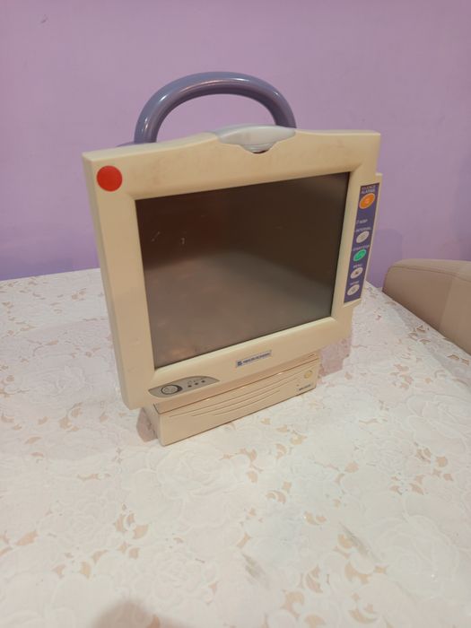 Продам монитор пациента .