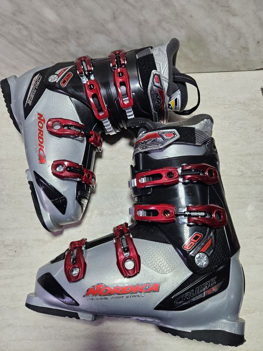 Clapari ski schi Nordica  mondo  28-28,5  corespunde mărimii 43-44