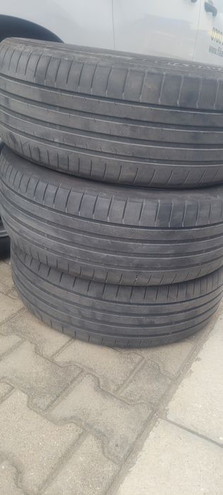 235 / 50 / R20 Toyo Proxes Sport. Летни. 3 броя