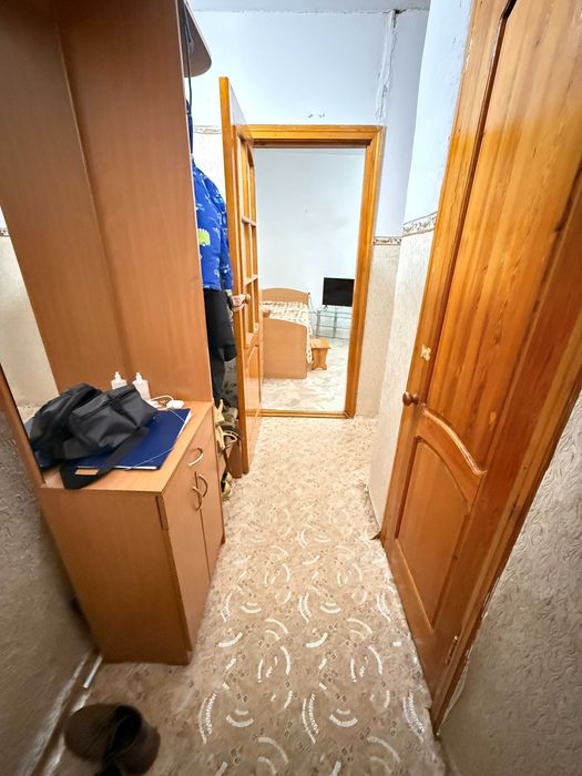 Продается 1-ком квартира  в кирпичном доме 17 мкр-н