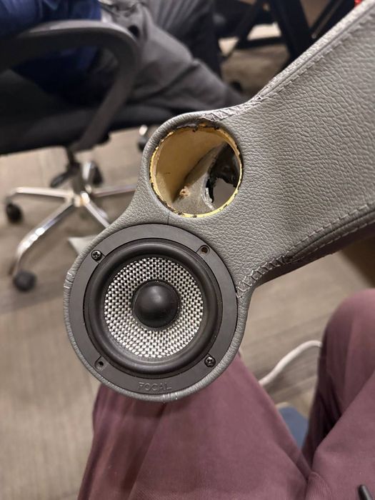 focal sredniy+ stoyka gentra koja