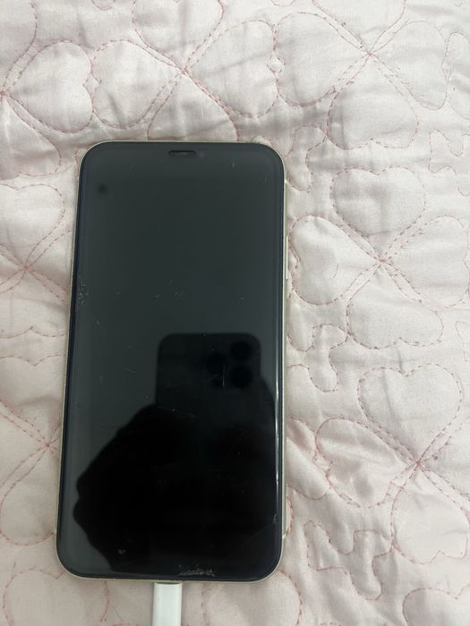 IPhone 11 продам