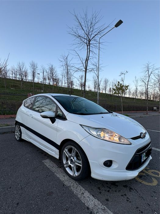Ford Fiesta ST Line 118.500 Km -Al Doilea Proprietar- 1.6 - 120 Cai -