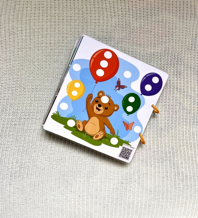 Тиха книга на велкро. Играчка албум с лепенки