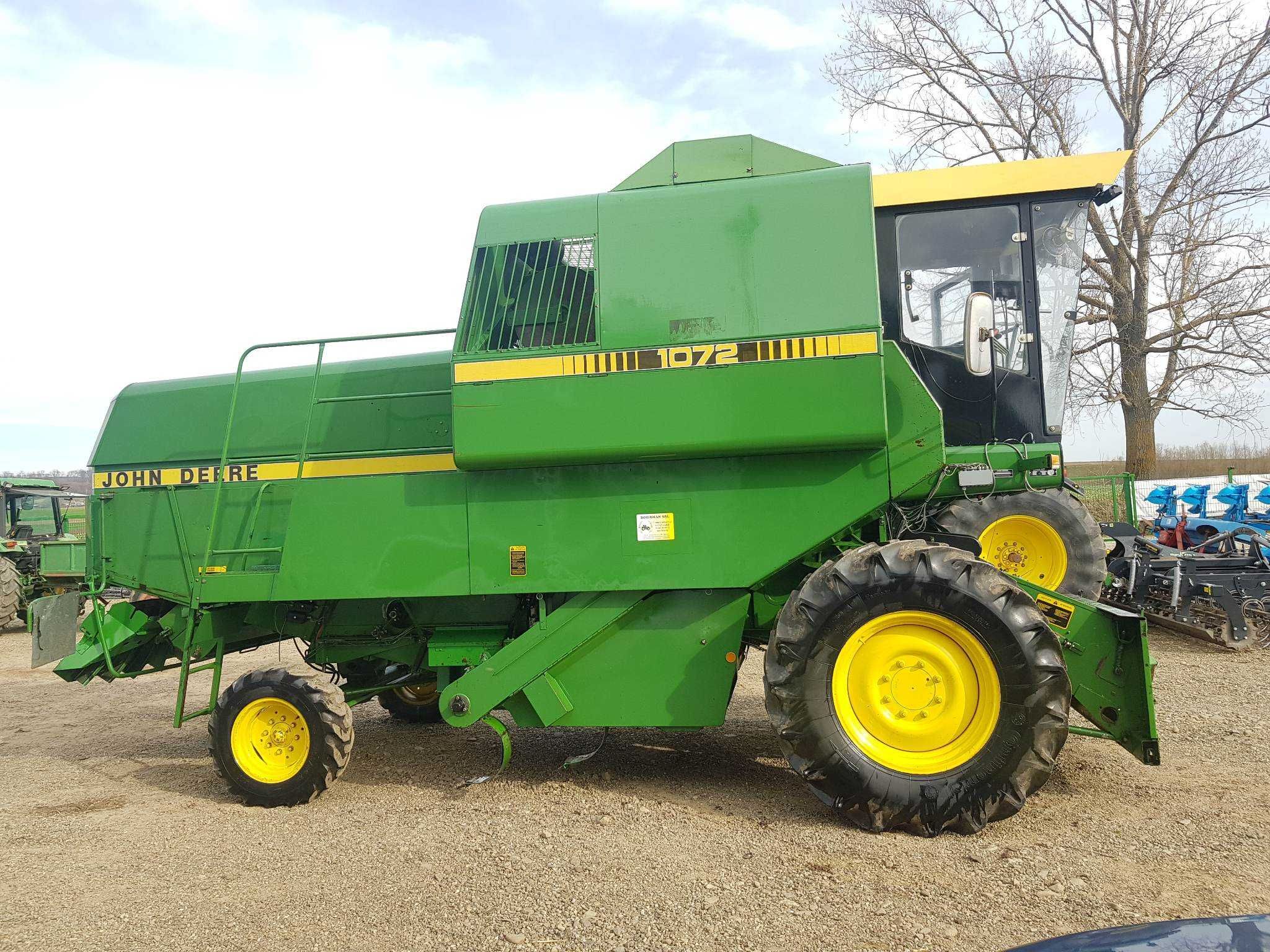 Combina John Deere 1072