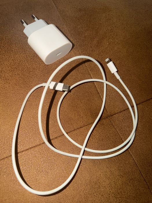 Зарядно fast за айфон 11,12,13…