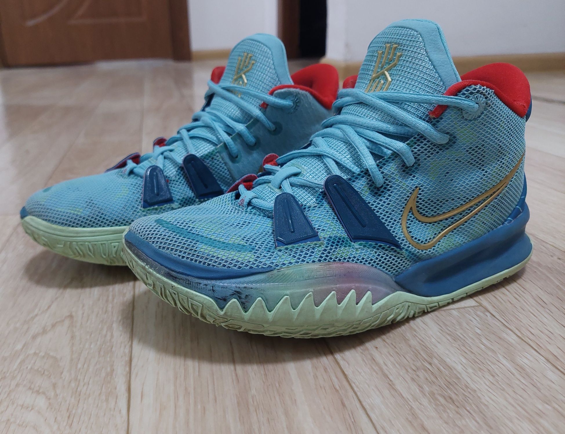 Продаются Баскетбольные Кроссовки Nike Kyrie 7 Special FX