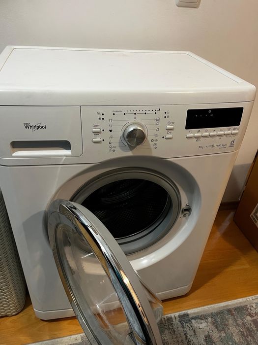 Masina de spalat rufe Whirlpool FreshCare+