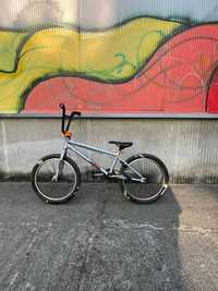 Bicicleta BMX DHS Jumper