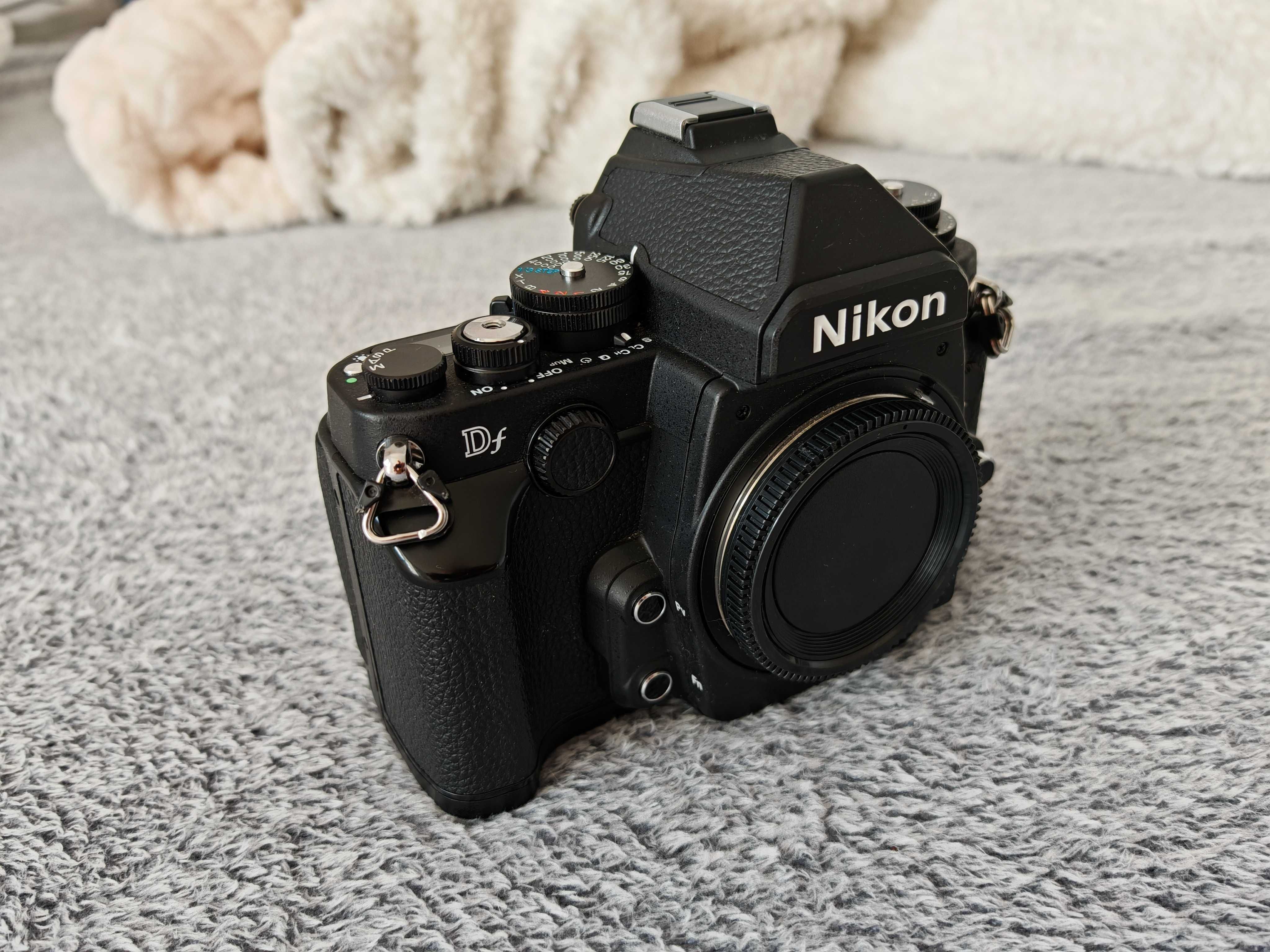 Nikon Df 4200 cadre ca nou de colectie !