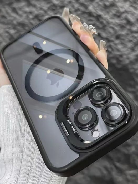 Черный Прозрачный НЕЖЕЛТЕЮЩИЙ Чехол на Iphone 16 PRO MAX с Подставкой