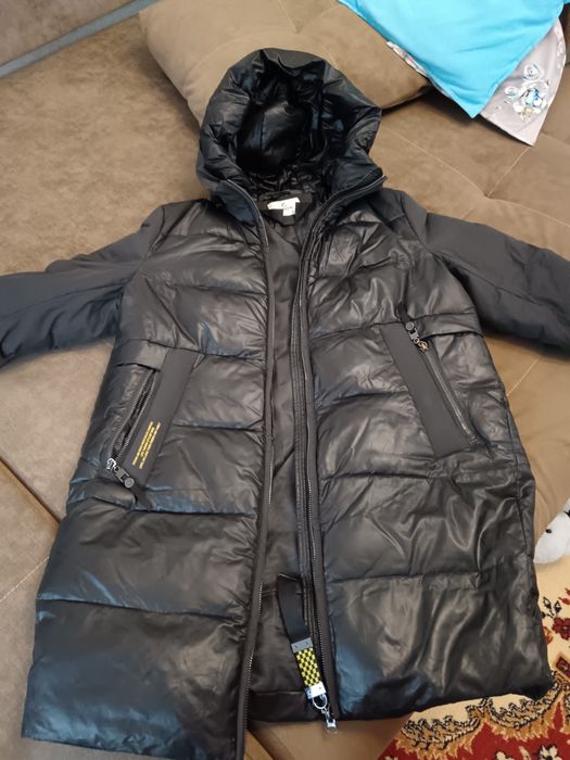 Продам пуховик зимний