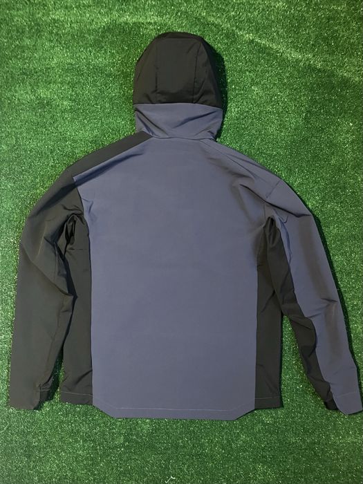 Ветровка Adidas Terrex