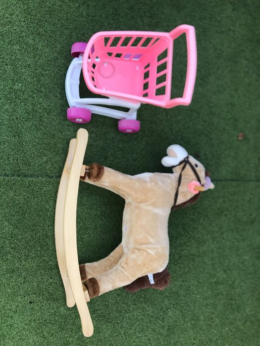 Люлеещо конче + количка за кукли