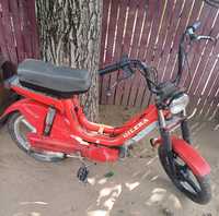 Vand sau schimb moped