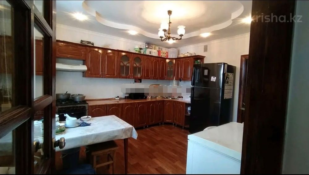 Продаётся двухэтажный коттедж