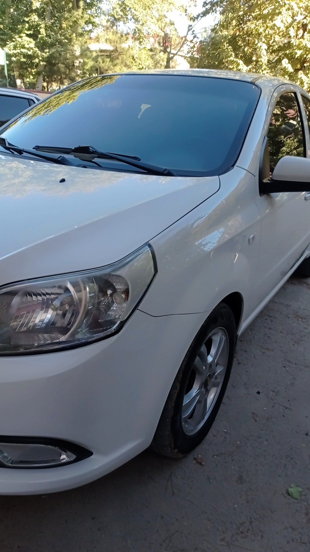 Chevrolet Nexia 3  позиция 4 отличным состояние.выпуск 2017 г.коробка
