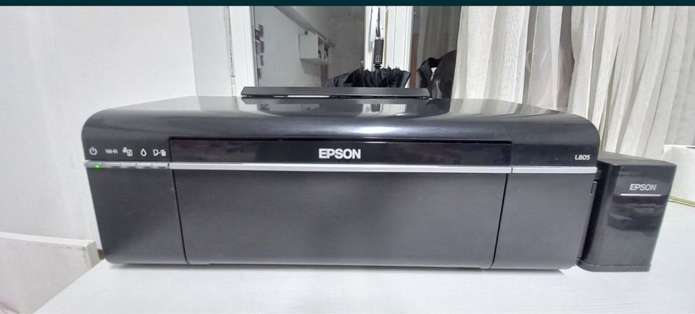 Epson l805 почти новый      .