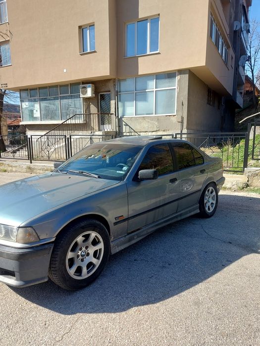 Части е36 бмв...