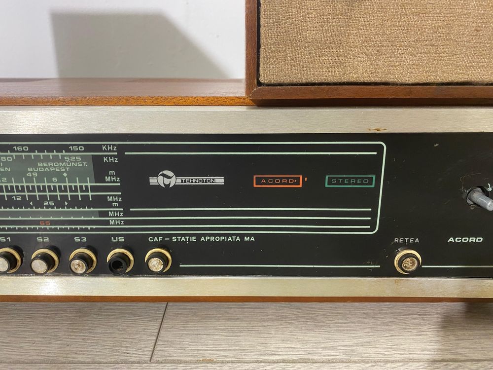 Obiect Decor Radio Tehnoton Bucur 6 cu 2 Boxe