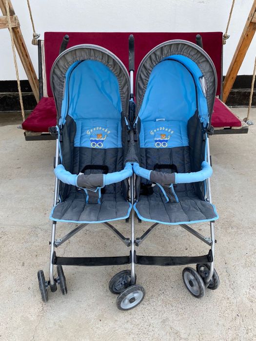 Новая коляска для двойни