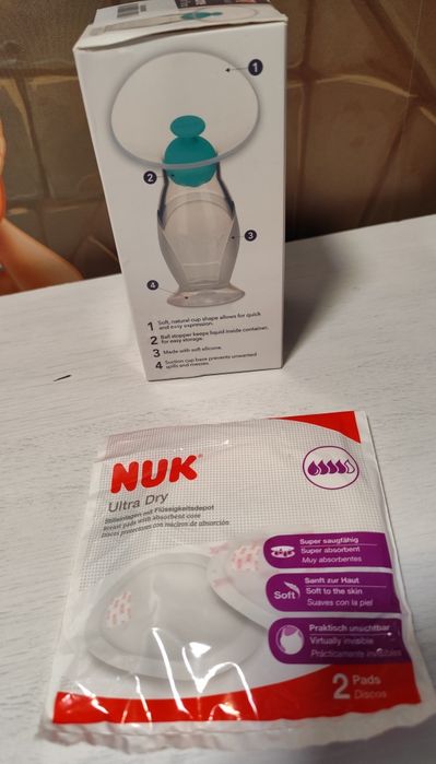 Нова ръчна помпа за кърма Nuby + подарък